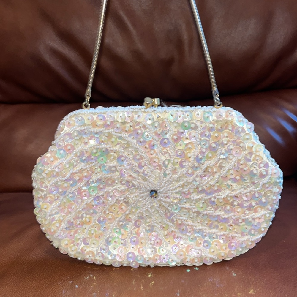Excellent use condition vintage beaded handbag evening bag